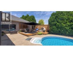 2 IRONGATE Drive - 6