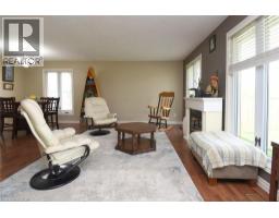 15 WOODFIELD Avenue - 10