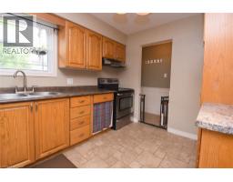 15 WOODFIELD Avenue - 18