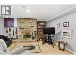 13 FALLINGBROOK Drive - 18