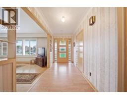 256 MONTCLAIR Crescent - 11