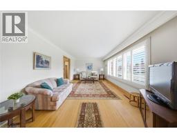 256 MONTCLAIR Crescent - 12