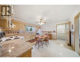 256 MONTCLAIR Crescent - 16