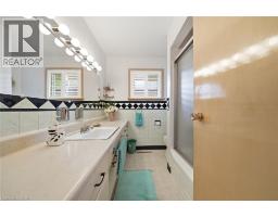 256 MONTCLAIR Crescent - 19
