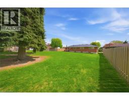 256 MONTCLAIR Crescent - 33