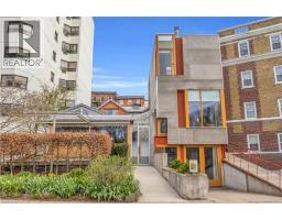 9 COBOURG Street - 2