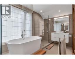 9 COBOURG Street - 30