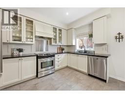 2202 BROOKHAVEN Crescent - 22