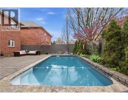 2202 BROOKHAVEN Crescent - 49