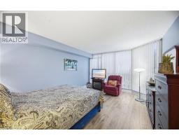 45 KINGSBRIDGE GARDEN Circle UnitNo. 3208 - 20