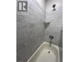 91 WESTMOUNT Road UnitNo. 3 - 8