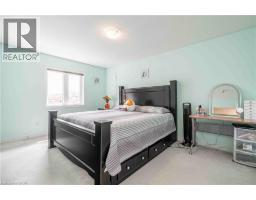 3 NARBONNE Crescent - 37