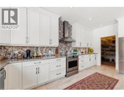 157 RIDGEVIEW Drive - 14