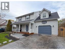 21 MAPLEWOOD Court - 1