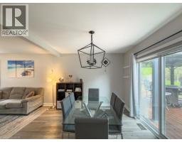 21 MAPLEWOOD Court - 15