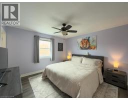21 MAPLEWOOD Court - 22