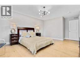 305 BLAIR CREEK Drive - 33