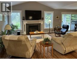 134 ANGLER Avenue - 16