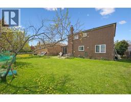 37 MOFFATT Avenue - 24