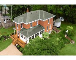 2027 VICTORIA Street - 1