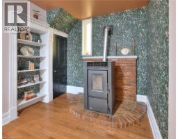 2027 VICTORIA Street - 15