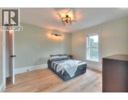 2027 VICTORIA Street - 27