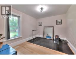2027 VICTORIA Street - 29
