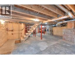 2027 VICTORIA Street - 30
