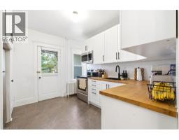 36 LOUISA Street - 11