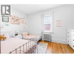 36 LOUISA Street - 18