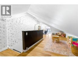36 LOUISA Street - 21