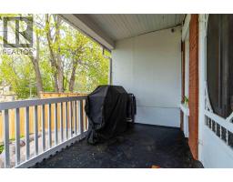 36 LOUISA Street - 25