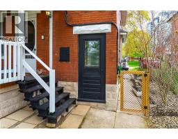 36 LOUISA Street - 34