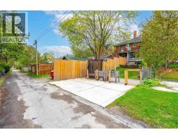 36 LOUISA Street - 35