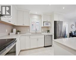 156 WOODBERRY Crescent - 10