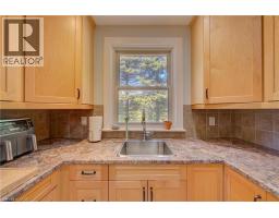 17 DANIEL Avenue - 16