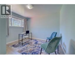 17 DANIEL Avenue - 17