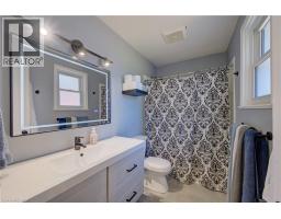 17 DANIEL Avenue - 19