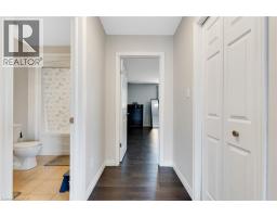 237 WATERBEND Crescent - 33