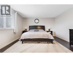 237 WATERBEND Crescent - 36