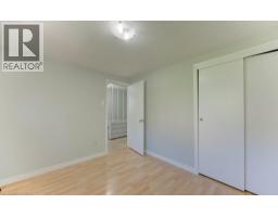 478 N WELLINGTON Street N - 24
