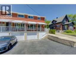 478 N WELLINGTON Street N - 3
