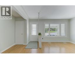 478 N WELLINGTON Street N - 6