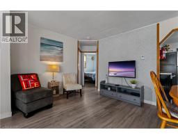 1323 LAKESHORE Road - 28
