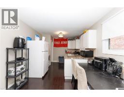 25 WARKDALE Drive - 5