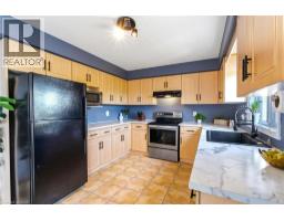 94 PORCHLIGHT Drive - 13