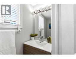 94 PORCHLIGHT Drive - 14