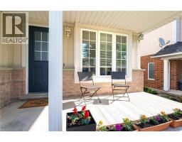 94 PORCHLIGHT Drive - 5