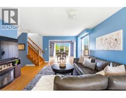 94 PORCHLIGHT Drive - 7