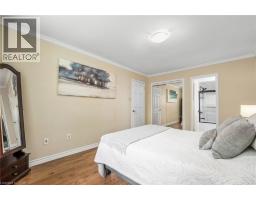 14 MASSEY Street - 23